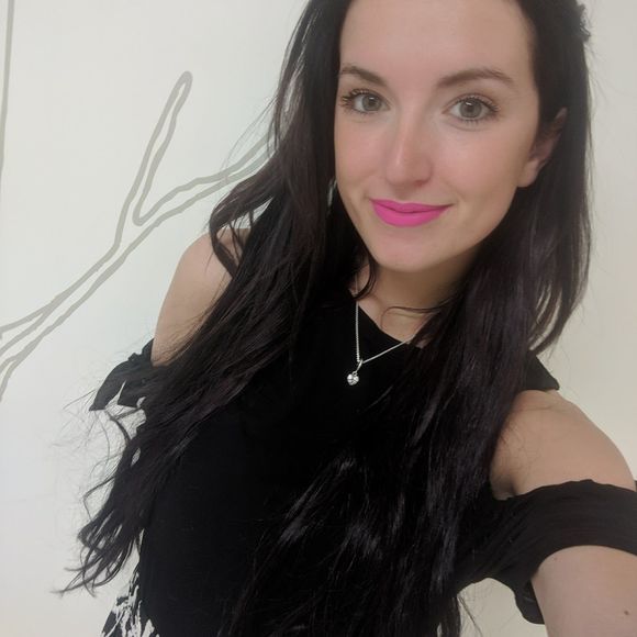 Meet your Posher, Roxanne - Picture 1 of 1